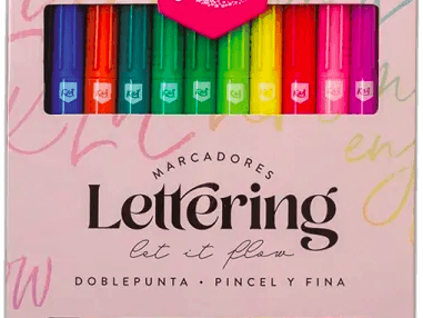 Página interior del libro con lápiz